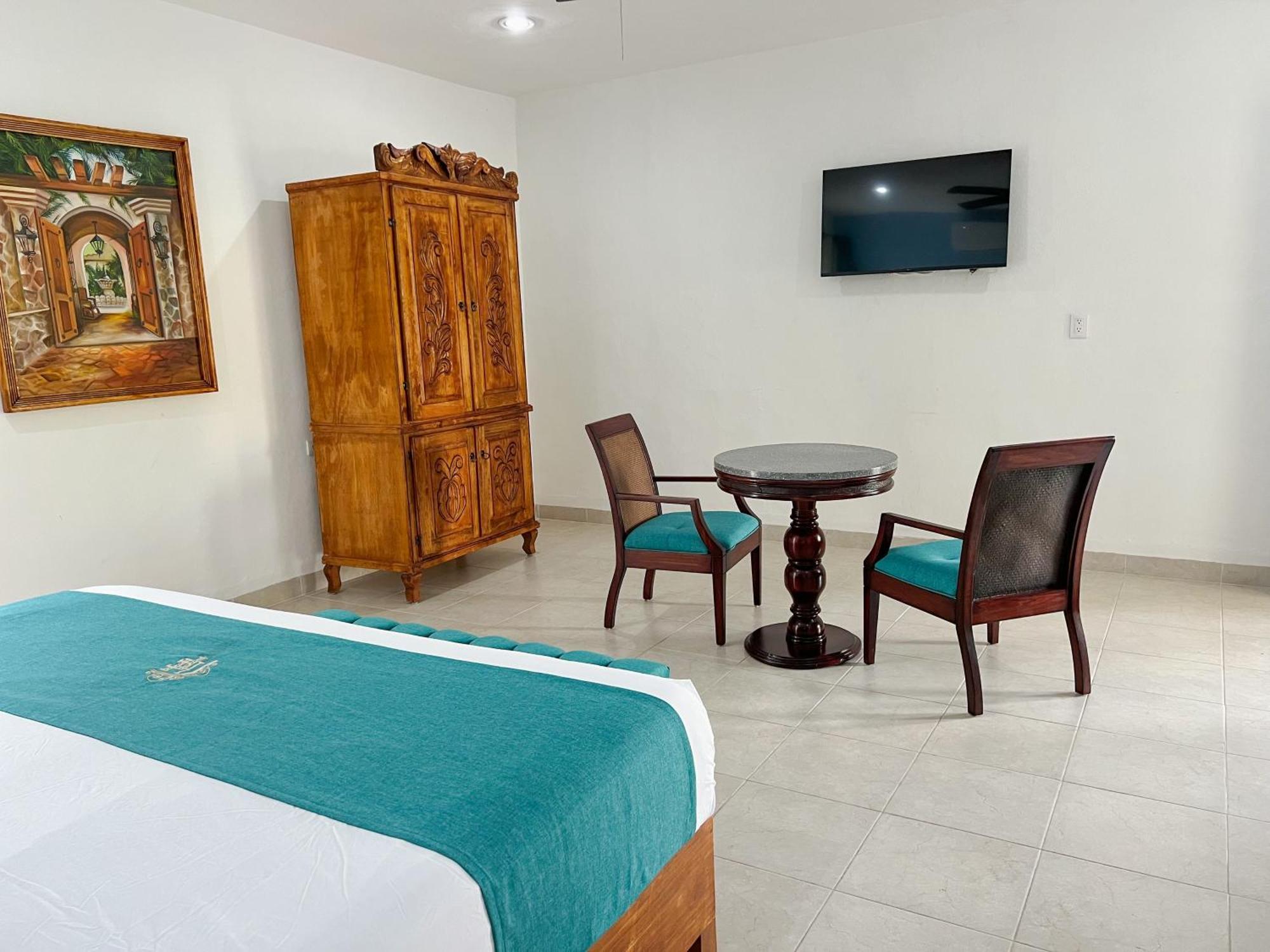 Hotel Fundadores Вальядолид Экстерьер фото